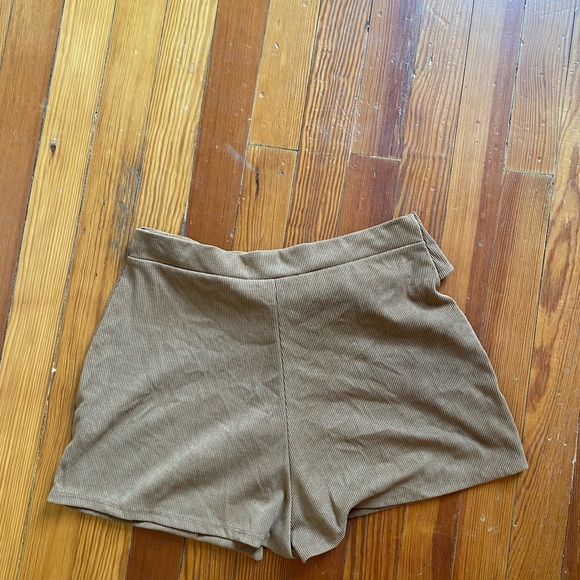 Tan, Ribbed, Textured Skort - Picture 2 of 3